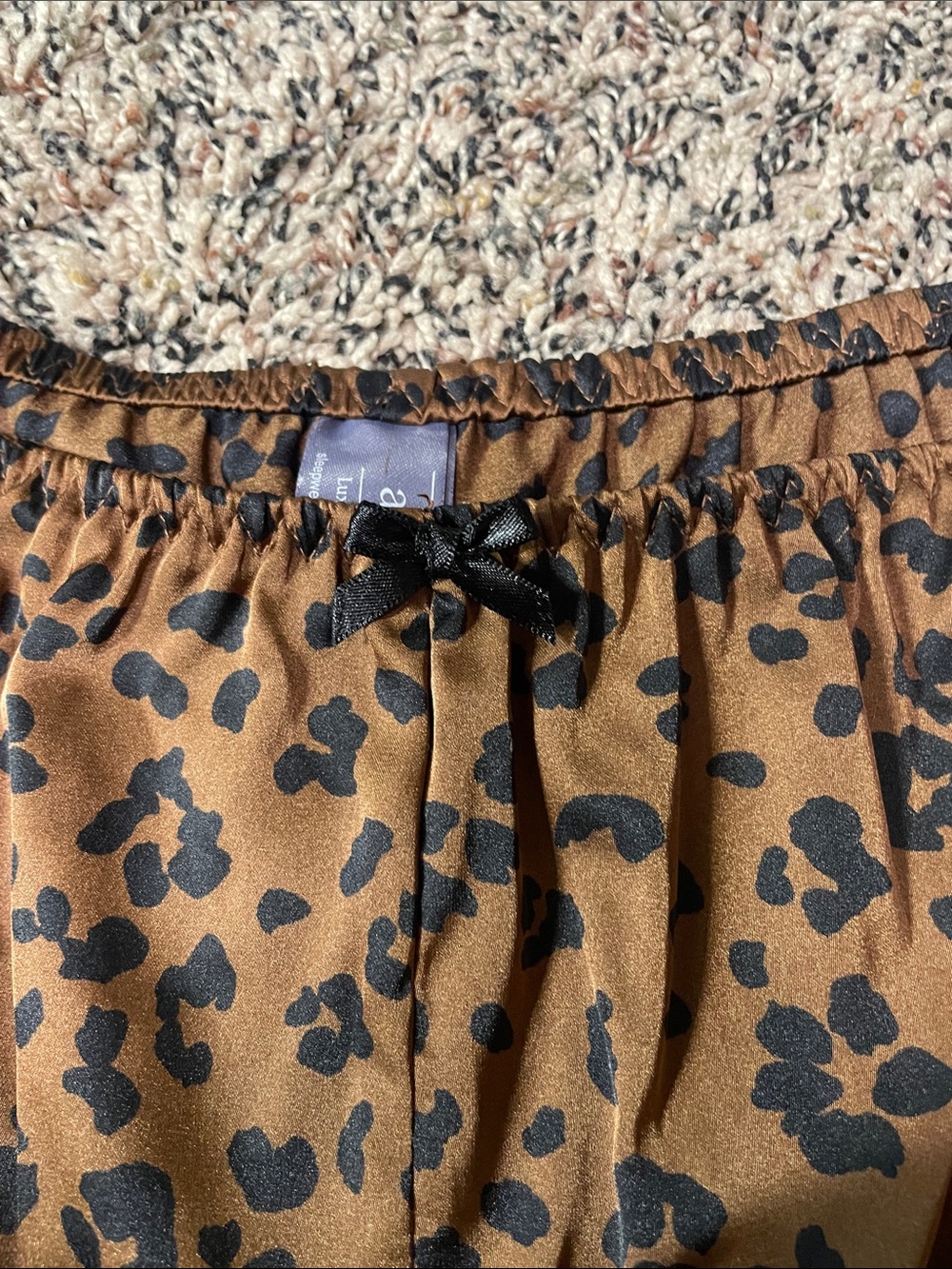 Auden Luxe Satin Lace Bow Leopard Print Sleep Shorts Woman’s Size L | NWT - Picture 4 of 7